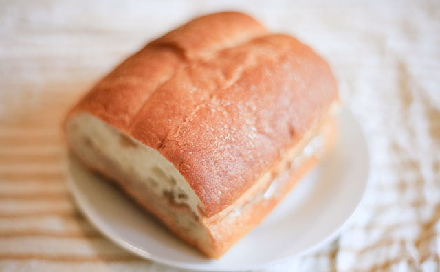 とにかくパンがおいしい！ローソンの135円新商品を食べてみた