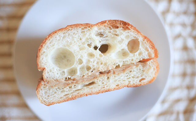 とにかくパンがおいしい！ローソンの135円新商品を食べてみた