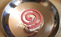 110円で夏のいや～な“あれ”を撃退!?「アロマ蚊取り線香」を試してみた