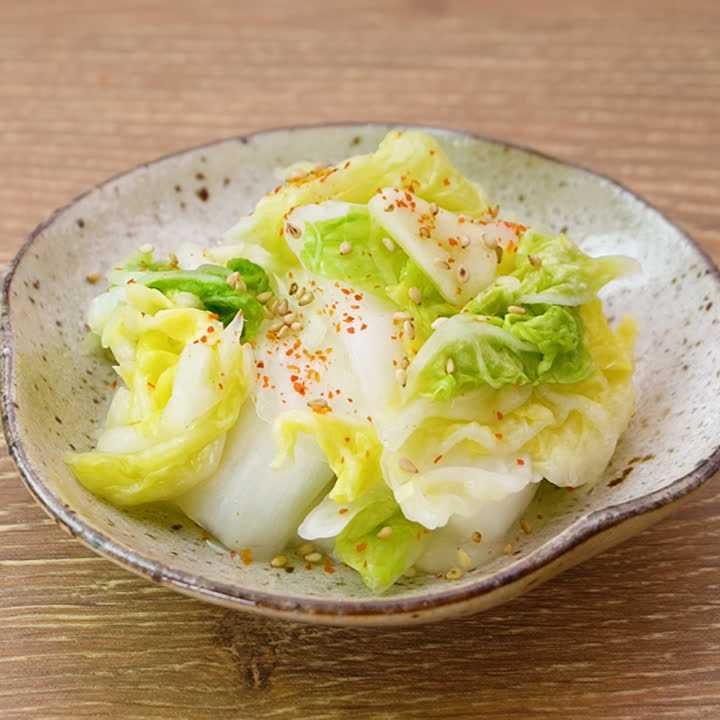 箸休めやおつまみに♪白菜とにんにくの漬物