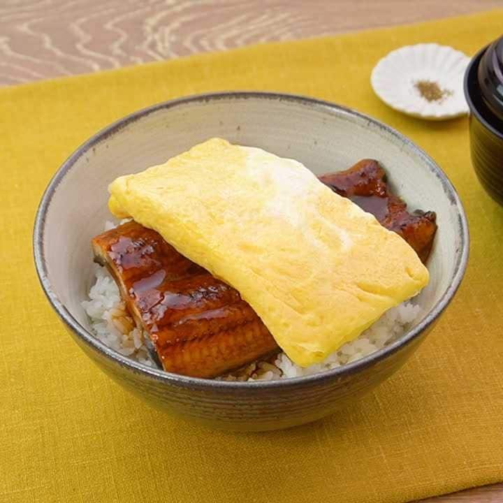 ふわふわボリューミー！うなぎの錦糸丼