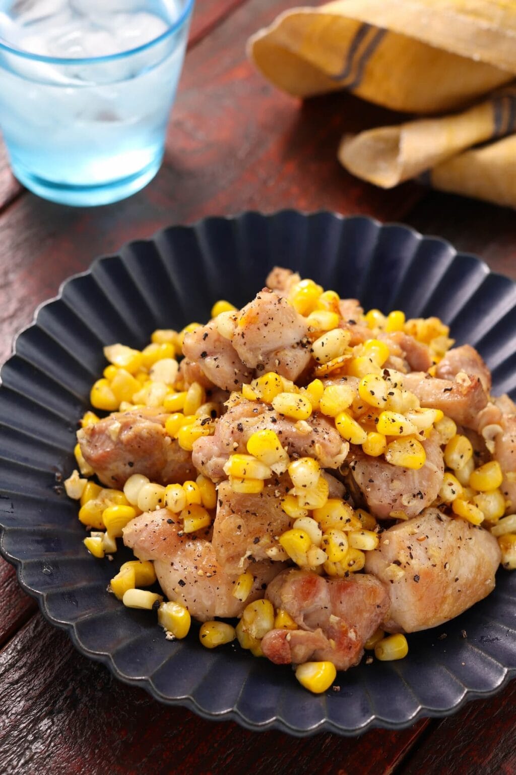 夏のおつまみに！「焼きとうもろこしのチキンペッパー」