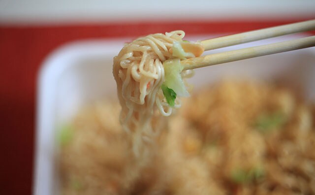 やったなペヤング…新商品はガーリック&カレーの超ガッツリ系!