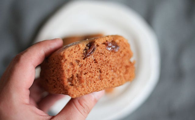 レーズンたっぷり！ローソンの蒸しぱんは140円なのに食べごたえあり！！