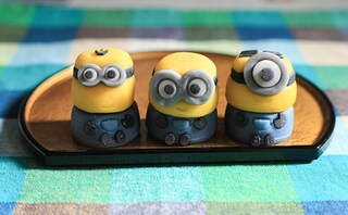 かわいい…けど容赦なく食う！「ミニオン」の和菓子、再販キター！！
