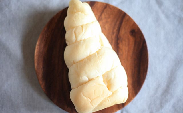 【ミニストップ】ソフトクリーム風のパンって、どういうこと!?