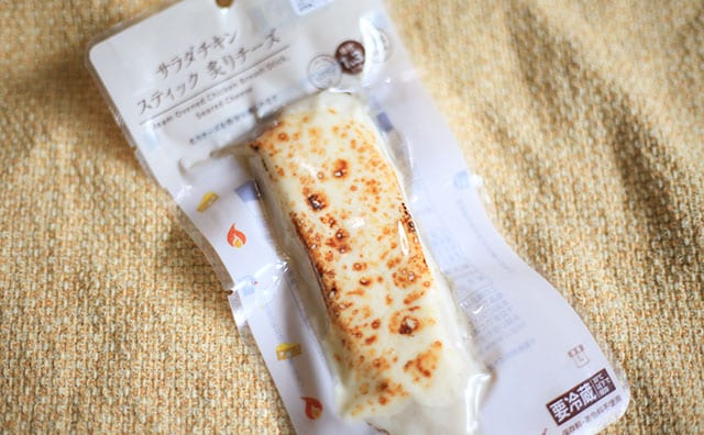 114kcal！ローソンの「サラダチキンスティック」に新作出た！