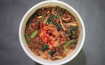 旨辛がクセになる！あのファミマ限定カップ麺が復活！