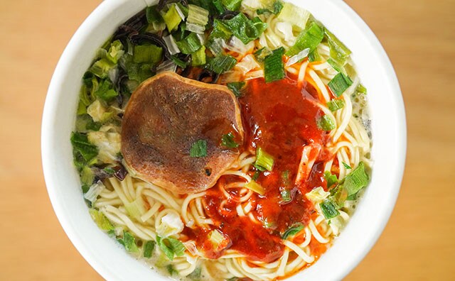全国新発売！常連から人気の味を再現したカップ麺