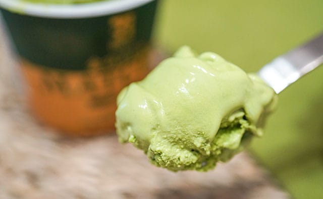 濃厚リッチ！セブンの新発売アイスがおいしすぎる！