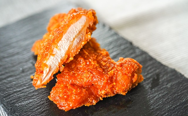 毎日食べたくなるおいしさ!? セブンの刺激的なホットスナックが復活！