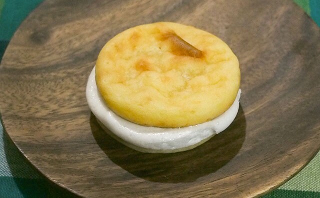 不思議な食感にハマる!ローソンの新作スイーツがおいしい&楽しい!!