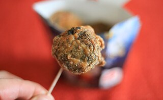 注文するのが恥ずかしい!? FFファンがざわついた「からあげクン」