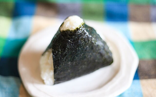 考えた人天才じゃない!? ローソン「狗巻の大きなおにぎり」が「ほんとに大きい」と話題!!