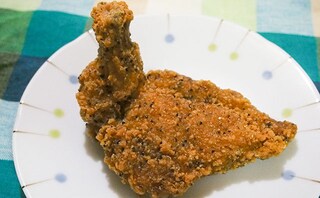 「こんなに辛いの!?」「うますぎ」Lチキの新作「ワイルドLチキ」は刺激的！！