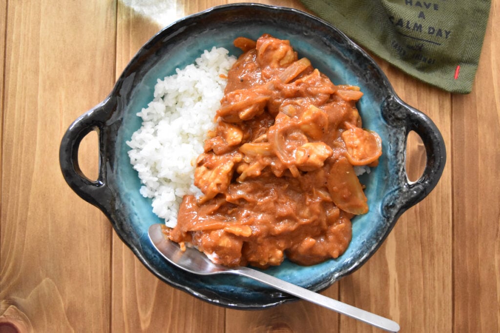 水を使わないから濃厚♪トマト缶の水分だけで作る「チキンカレー」