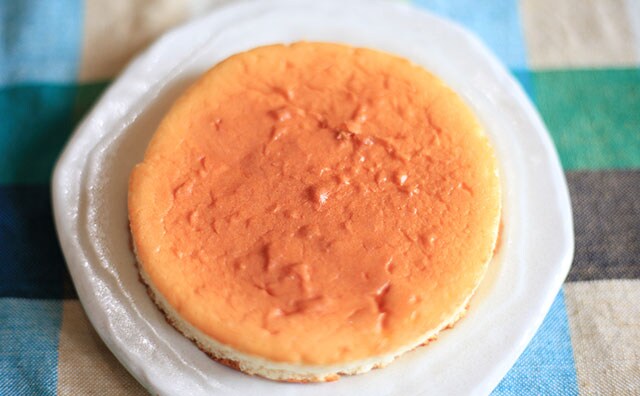 「ペロリといける」「甘さ控えめ」ファミマの150円スイーツを食べてみた