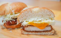 今年もとろ～り！ケンタッキーから4種類のサンドが登場！