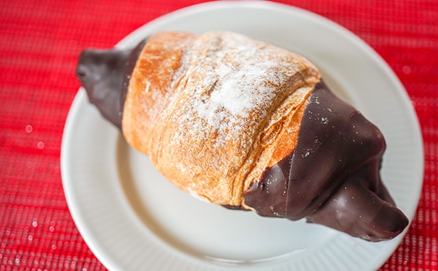マリトッツォではない!セブンにイタリア発祥の菓子パンが登場