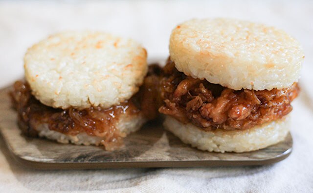 ボリューミーでうまい！ローソンの「ライスバーガー」が最高すぎた！！