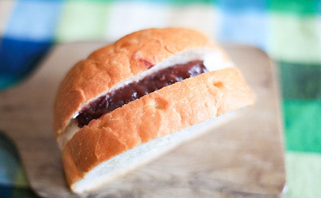 あんこ×ホイップは罪!!おいしいと話題のローソン新作パンを食べてみた