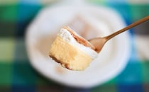 食べにくい…けど超うまい！ビジュ爆発のローソンスイーツが話題！！