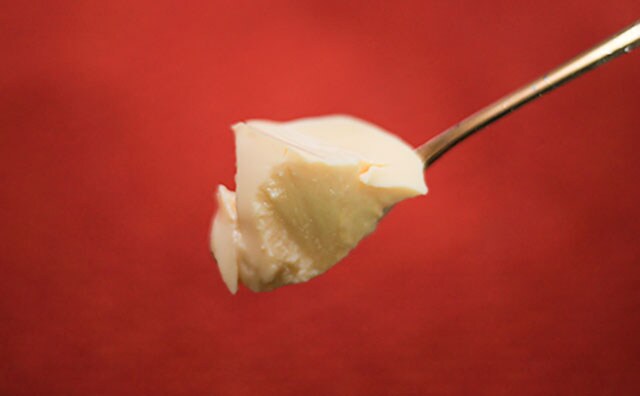 「高いけどまた買う！」「濃厚でうまい」ローソンで見つけたビン入りスイーツの正体は？