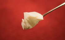 「高いけどまた買う！」「濃厚でうまい」ローソンで見つけたビン入りスイーツの正体は？