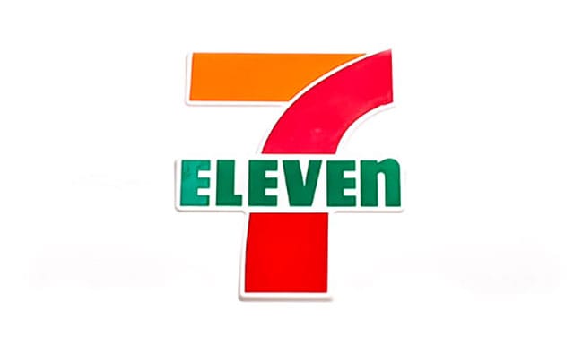 胃もたれ、どんと来い！セブンの激うまスイーツが3個入りになって食べ過ぎちゃう！