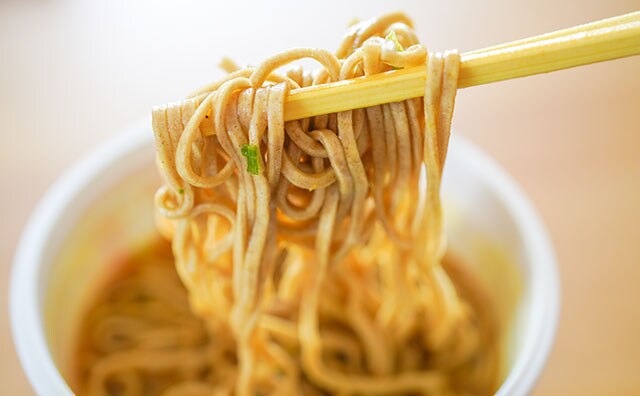 「本格的」「濃厚だった」グルメな大人も納得するカップ麺