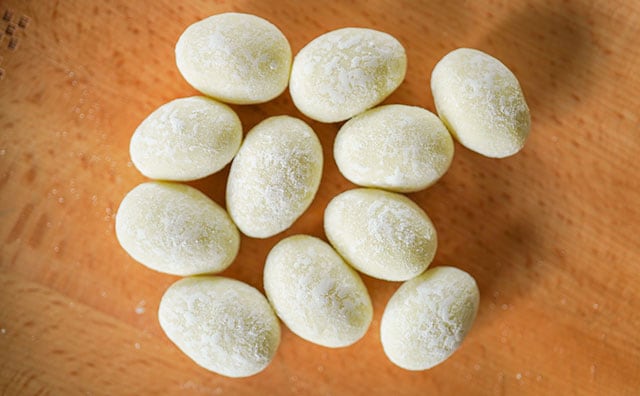 「食べる手が止まらない」今年も登場した冬季限定の白い粒！