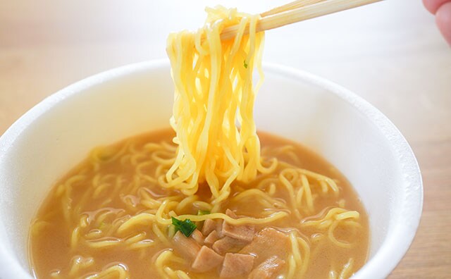 【大注目】超有名店のカップ麺が全国発売に！
