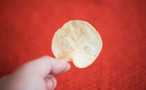 「うまから」「最高のおつまみ」あの人気シリーズからまた新作ポテチが出た！