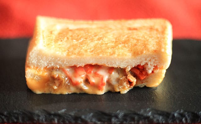 チーズ好き以外食べないで!ローソンの韓国風サンドを食べてみたら…