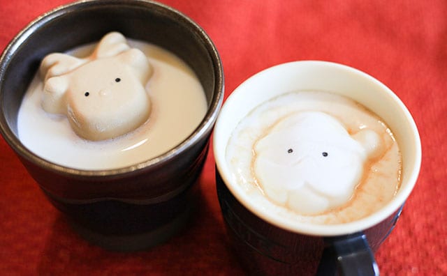 カルディ×クリスマス！ホットドリンクにぷかぷか浮かべて…めっちゃかわいくないですか!?