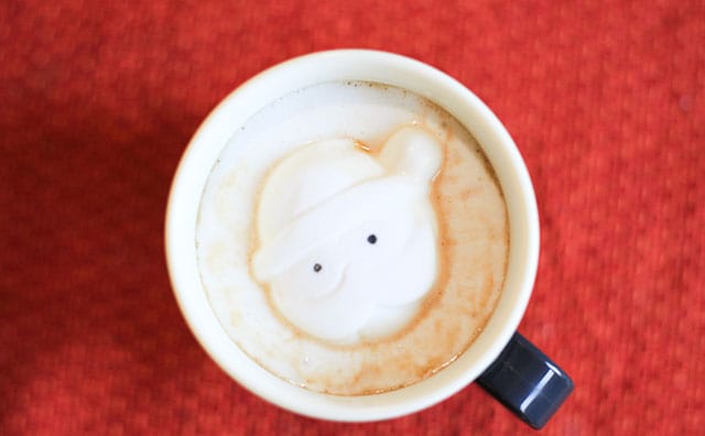 カルディ×クリスマス！ホットドリンクにぷかぷか浮かべて…めっちゃかわいくないですか!?