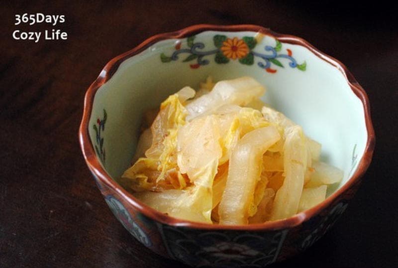 副菜におすすめ！地味においしい「白菜の煮びたし」