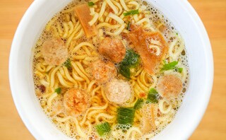 塩と醤油で1位！有名店同士のコラボカップ麺が登場！
