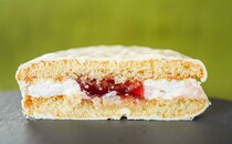 誰もが知ってる有名菓子の新商品3選！どれも美味！