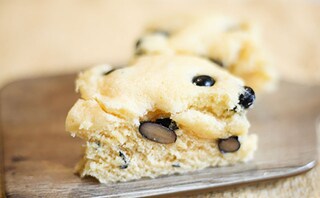余ったおせちをリメイク！「黒豆」はレンジで簡単蒸しパンに！