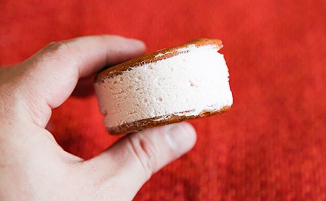 「優勝」「ハマりそう」ファミマの超人気スイーツに「あまおう苺」が仲間入り！