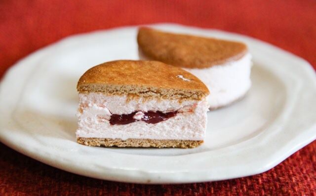 「優勝」「ハマりそう」ファミマの超人気スイーツに「あまおう苺」が仲間入り！