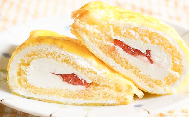 とちおとめ推し!ローソンのふわふわ系新商品は甘党におすすめ!