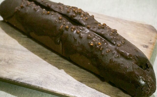 本家の約50倍!? ファミマの「小枝みたいなパン」が話題に!!