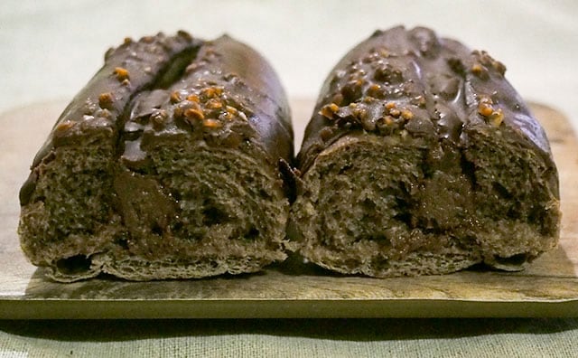 本家の約50倍!? ファミマの「小枝みたいなパン」が話題に!!