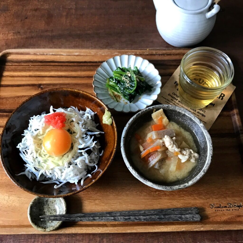 長女のスラムダンクのイラストと、明太しらす卵かけご飯＆豚汁/山本ゆり