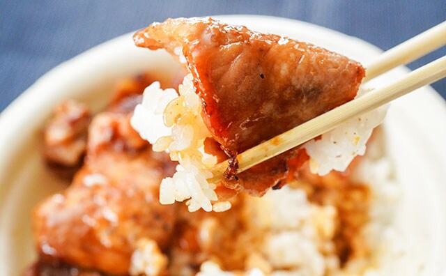 肉たっぷり！セブン新商品は食べごたえがスゴい！