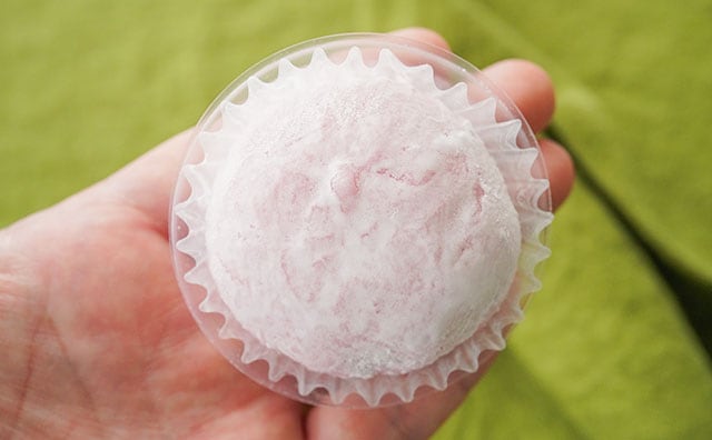 「うますぎる」「何個も食べてる」セブン新商品の中身は…