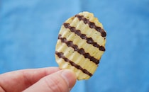 「中毒性がスゴい」「ヤバいの発見」期間限定のポテトチップス