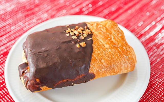 ウマいに決まってる!ファミマ新商品は大量ホイップの癒し系